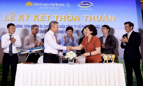Vinamilk và Vietnam Airlines hợp tác phát triển thương hiệu